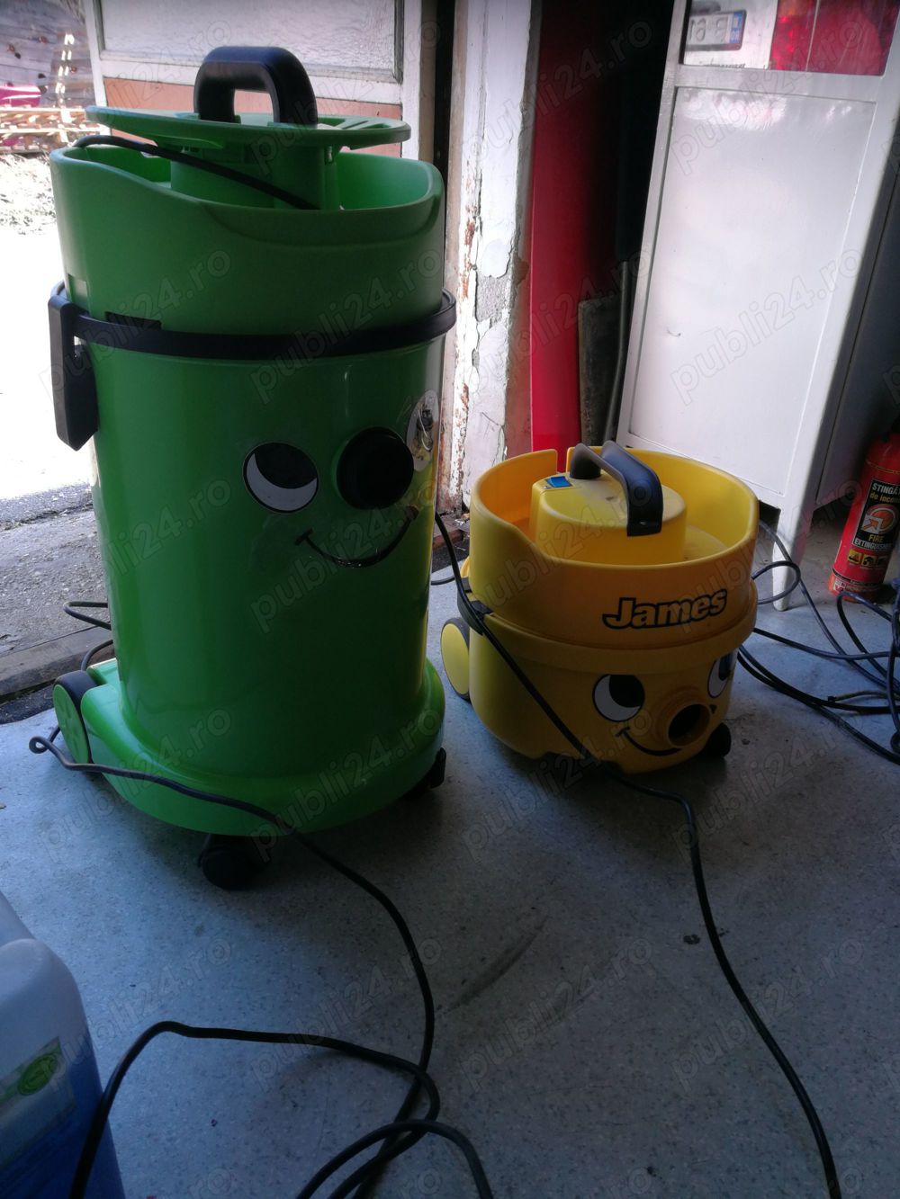 Aspirator profesional Numatec 30 litri