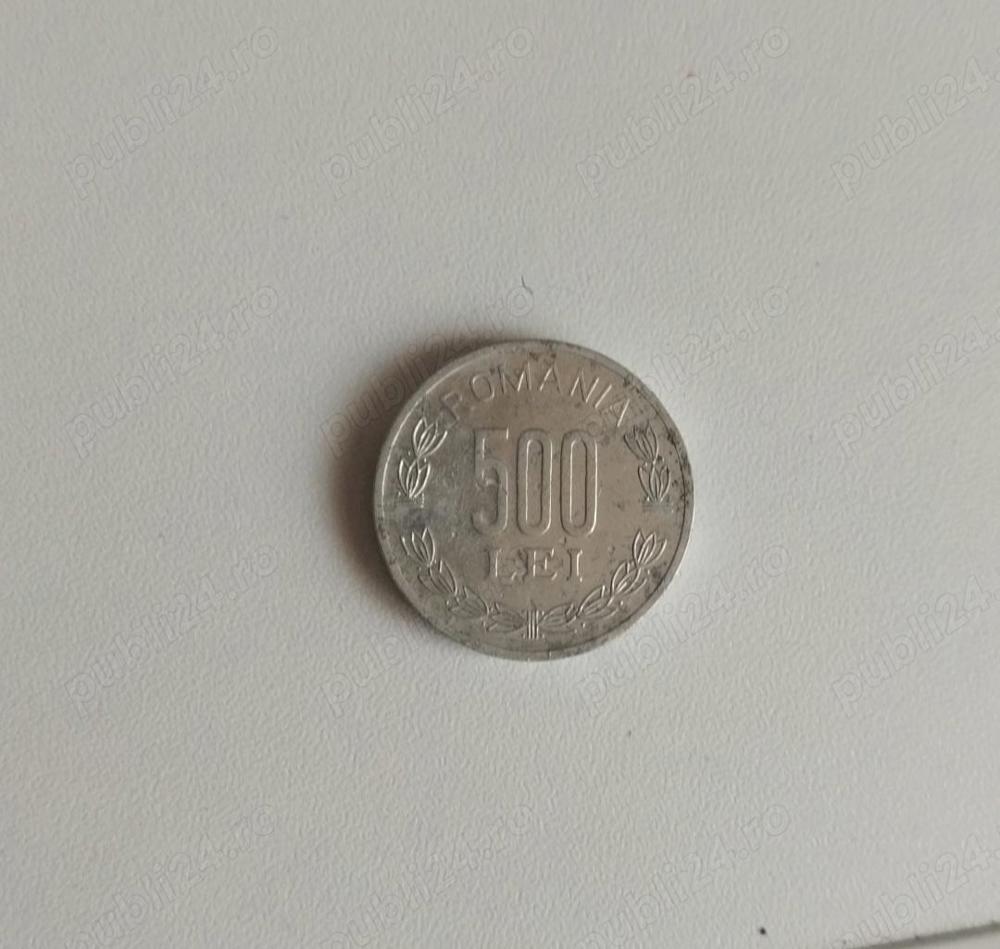vând 4 monede 500 de lei anul 2000 