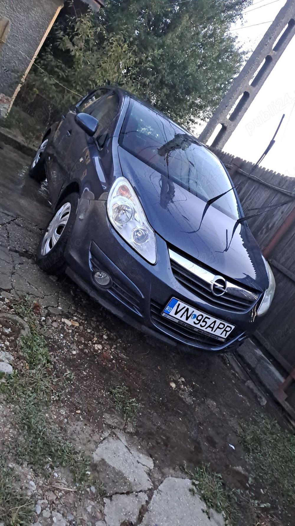 Opel CORSA Enjoy 2009 48.000 km