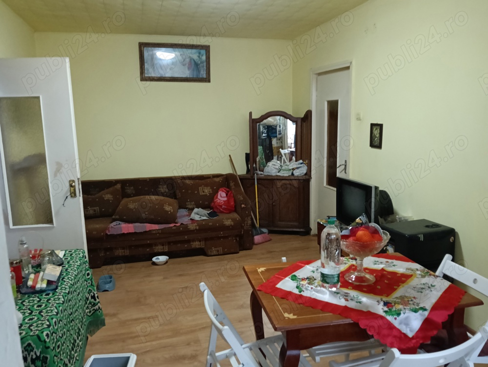 Vand Apartament cu 2 camere 