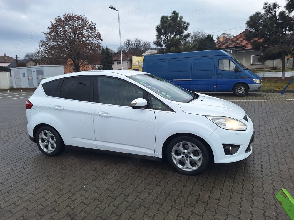 Ford C-Max 1.6tdci Carburant Diesel Cutie Manuala Anul 2011 Euro 5 Km reali 217800 Bine întreținută