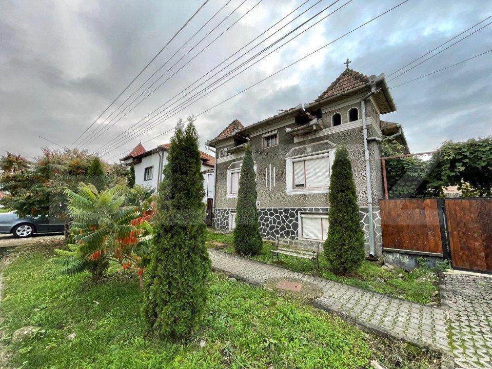 Casa individuala de vanzare, 110 mp + 2700 mp teren,  la 11 km de Bistrita