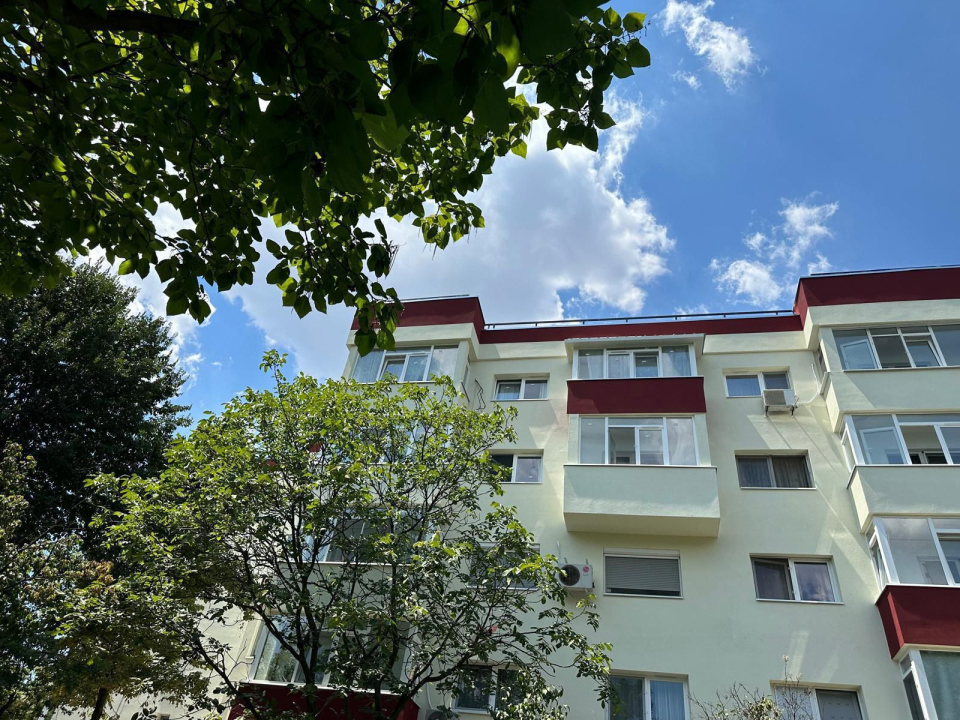 Apartament 4 camere de vanzare Luica, Berceni