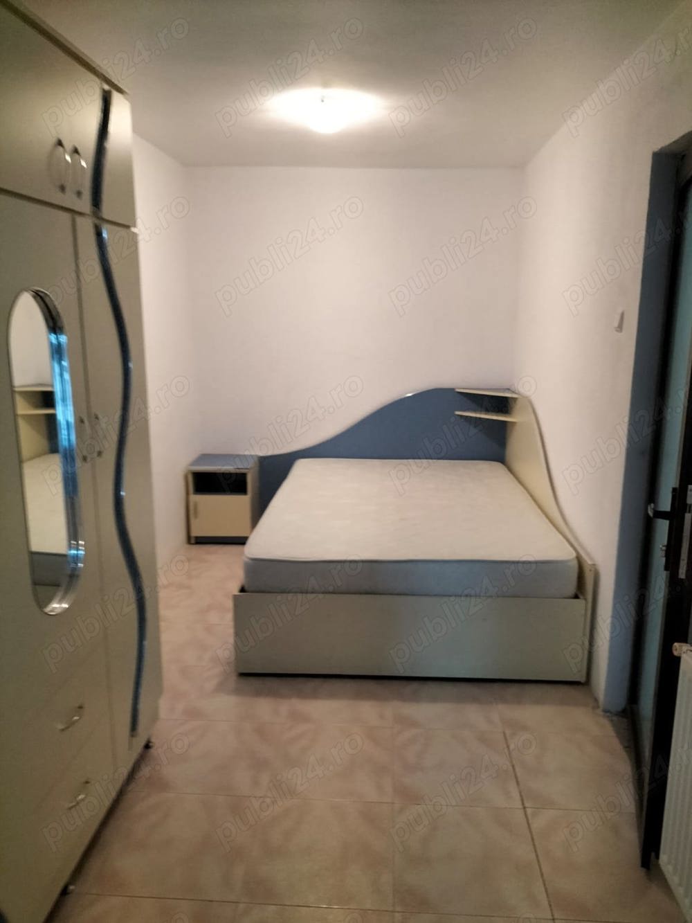 Vând apartament 3 camere parter mobilat