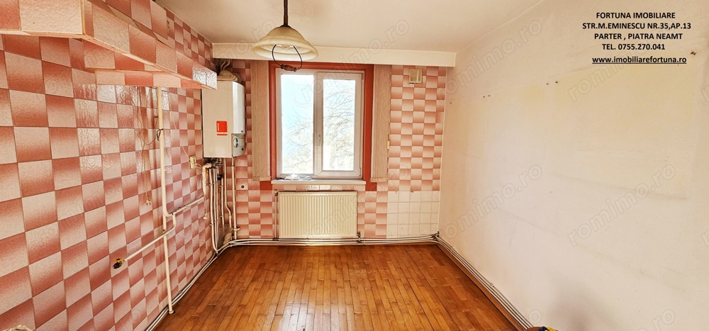 Apartament 3 camere,2 bai, 2 boxe,etaj 2, zona Piata Bistrita- Precista