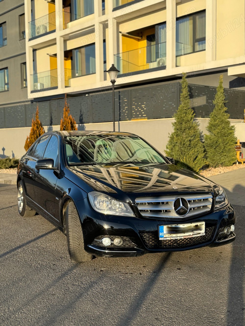 Mercedes C-Class C200 W204 facelift, echipare Avantgarde