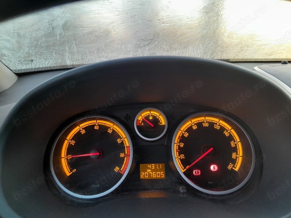 Opel Corsa, 1.2 benzina, cutie manuala 5 treptr