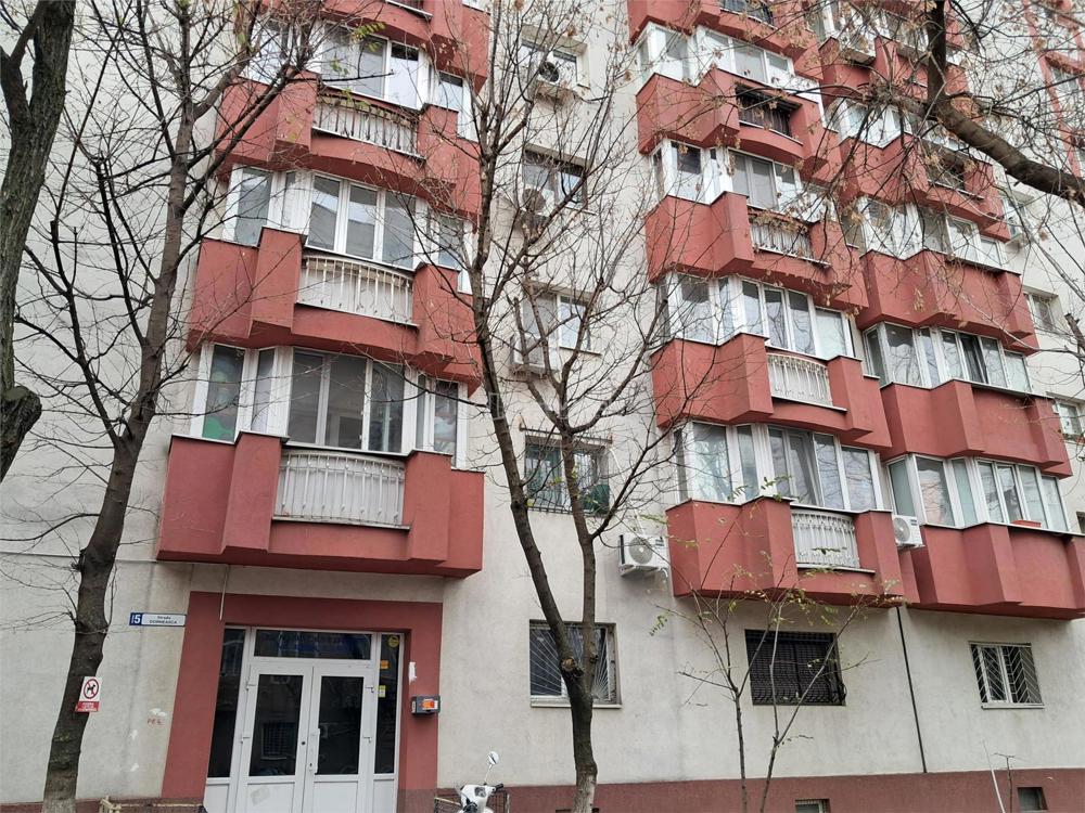 DE VANZARE la 13 SEPTEMBRIE Apartament 4 camere, 91 mp, an 1988, RENOVAT si ANVELOPAT