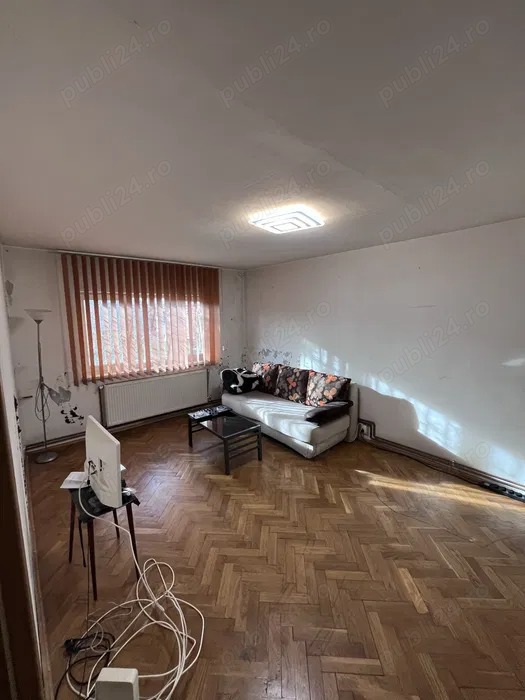 Apartament cu 3 camere în zona Matei Basarab decomandat langa parcul Bucovina