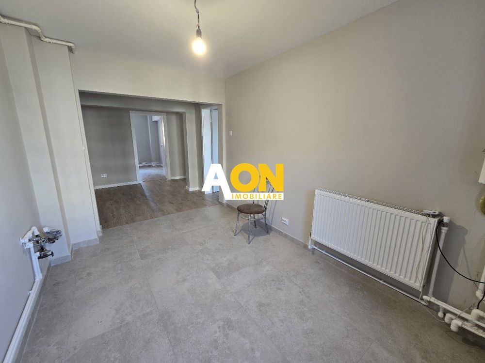 Apartament 4 Camere Complet Renovat, Etaj 1, Cetate