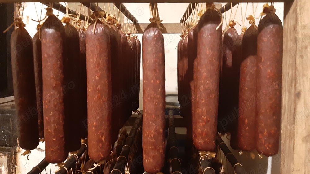 Vand salam de vara crud uscat si carnati (carne de vita si gasca) 