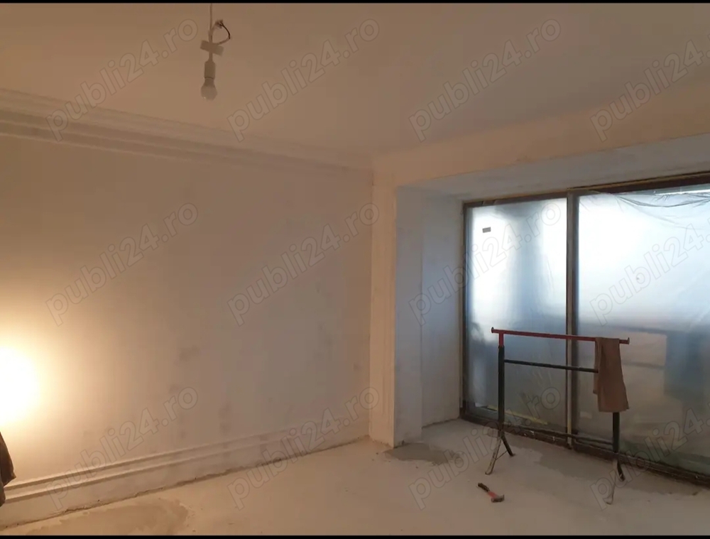 Meseriaș execut finisaje