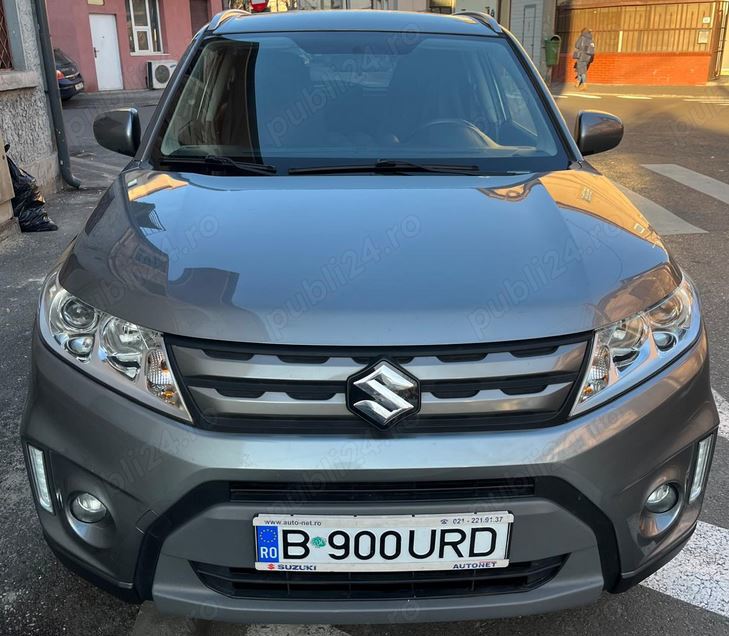 Suzuki Vitara argintie, benzina, 120CP - din 2018- 52000km reali