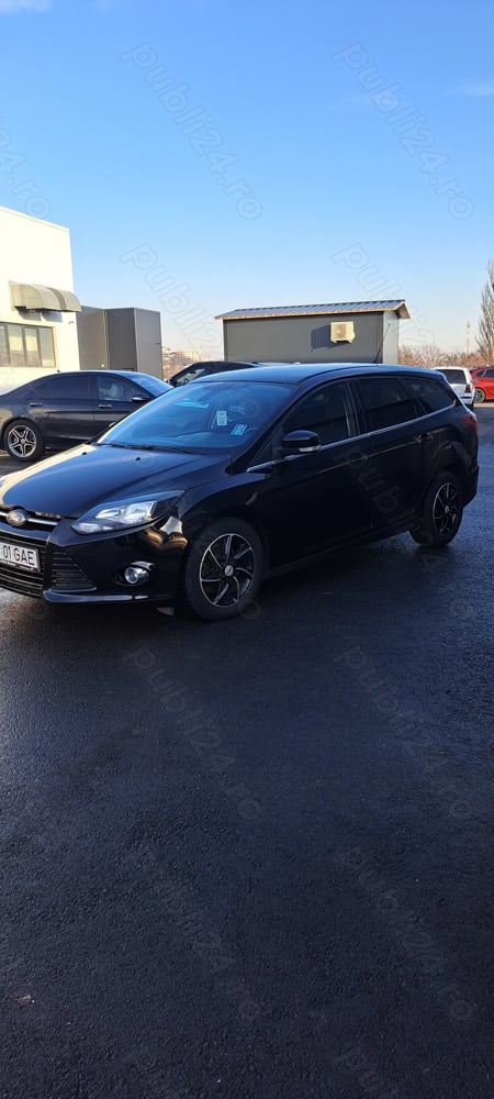 Vând Ford Focus Mk 3