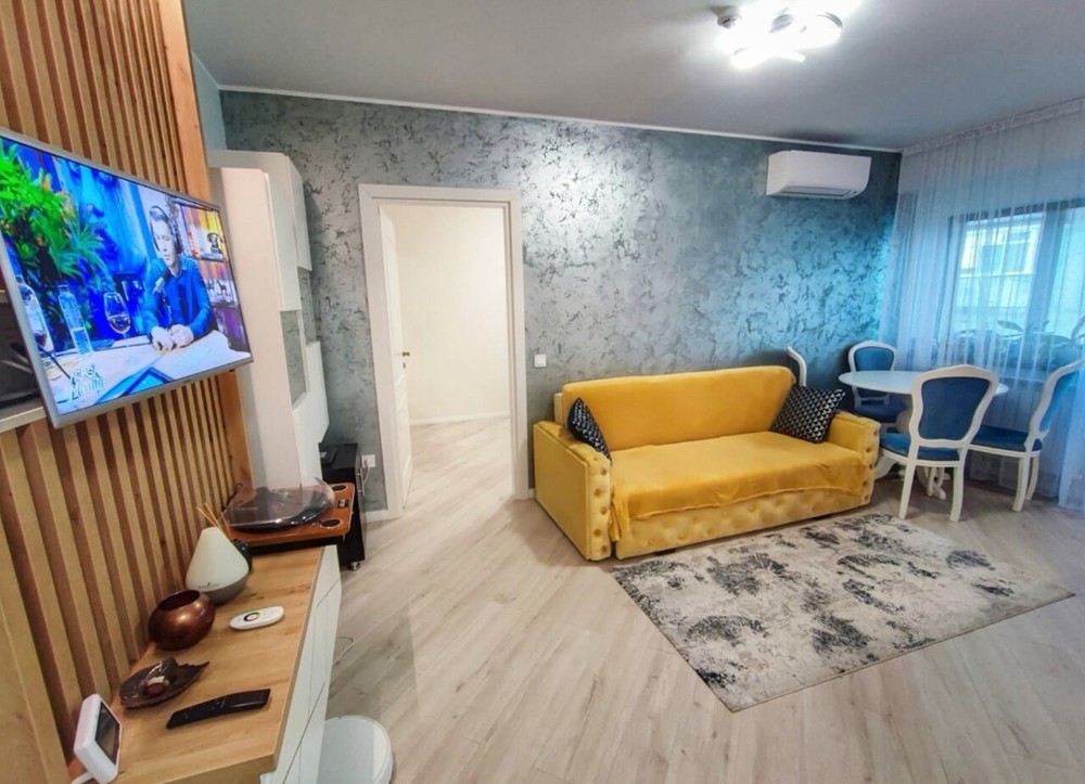 De vânzare apartament cu 2 camere semidecomandat in bloc nou 