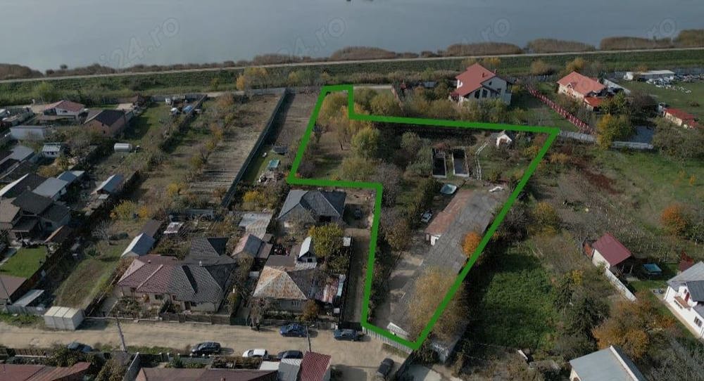 Proprietar vand teren 4400mp si casa 400 mp in orasul Bacau