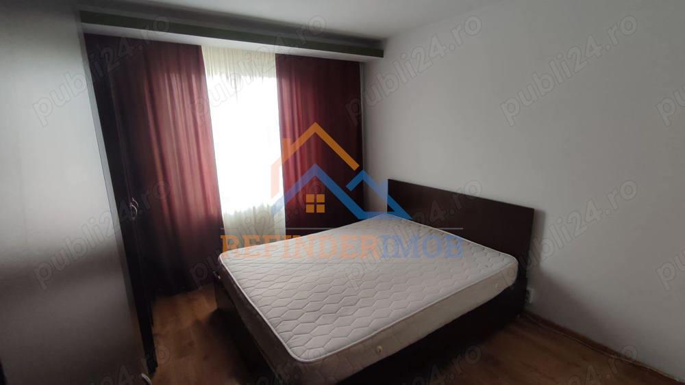 Apartament 3 camere de vanzare Rahova