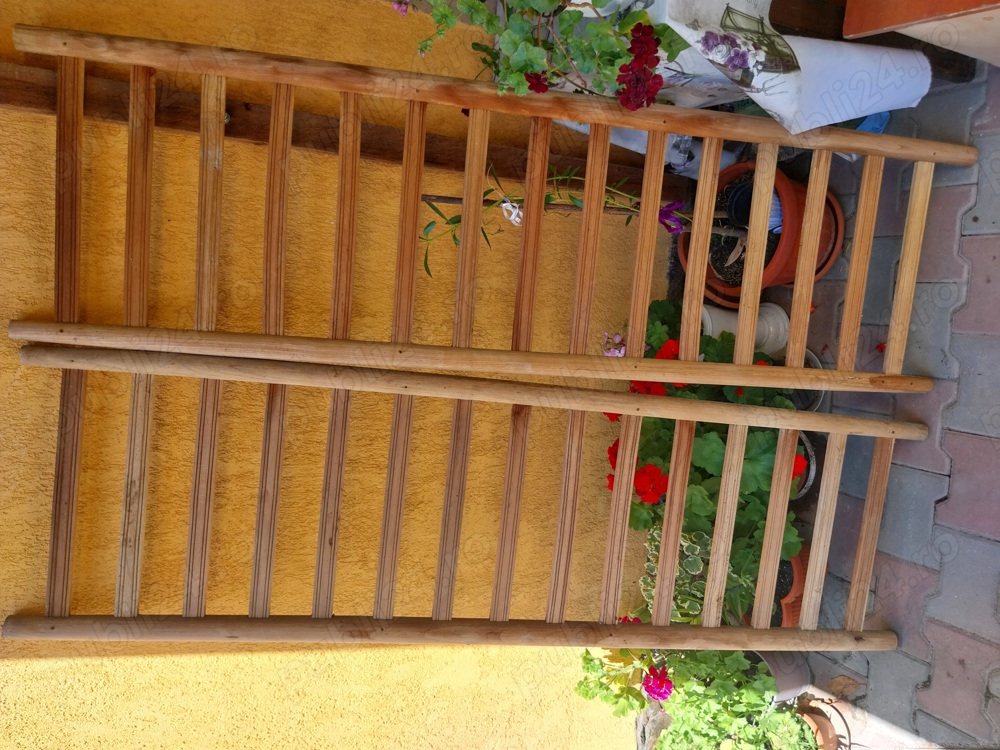 Obiecte vechi din lemn 