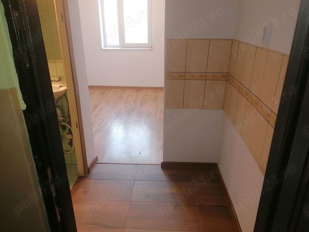 Proprietar Apartament Renovat Etaj Intermediar