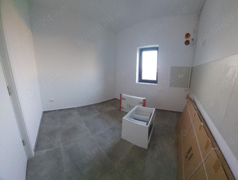 Apartament decomandat la cheie-2 camere, bucatarie inchisa, bloc nou 