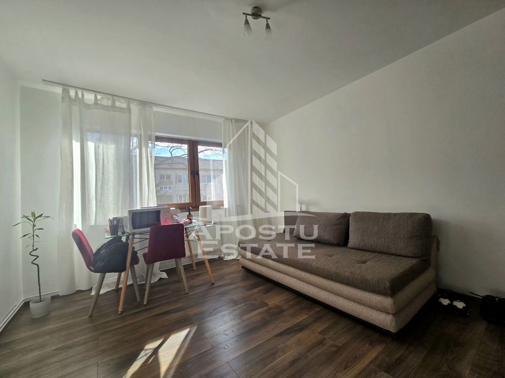 Apartament cu 2 camere, etaj intermediar, centrala proprie, Cetatii