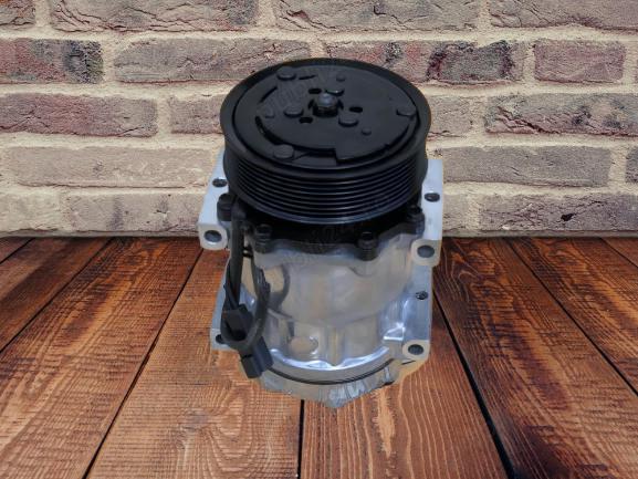 De vanzare compresor de clima pentru JCB 3CX 4CX