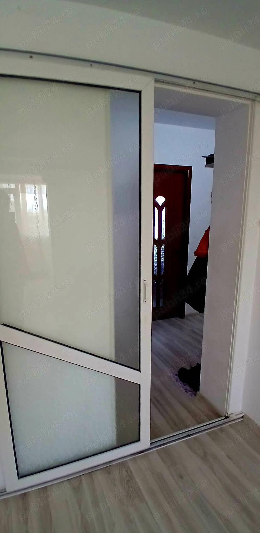 VÂND Apartament cu 3 Camere