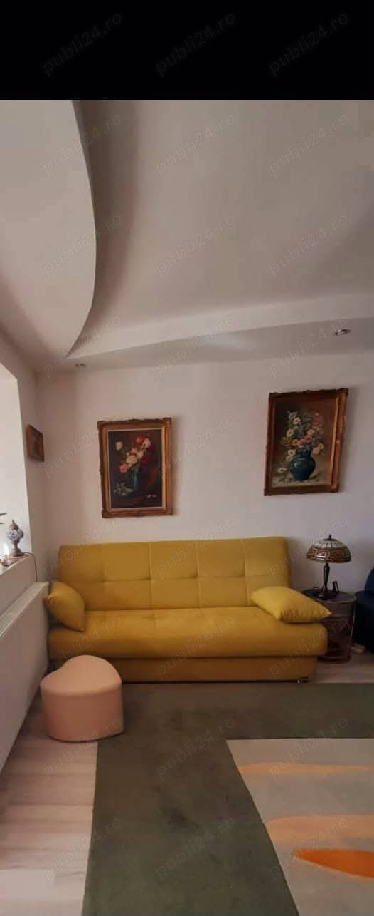 VÂND Apartament cu 3 Camere