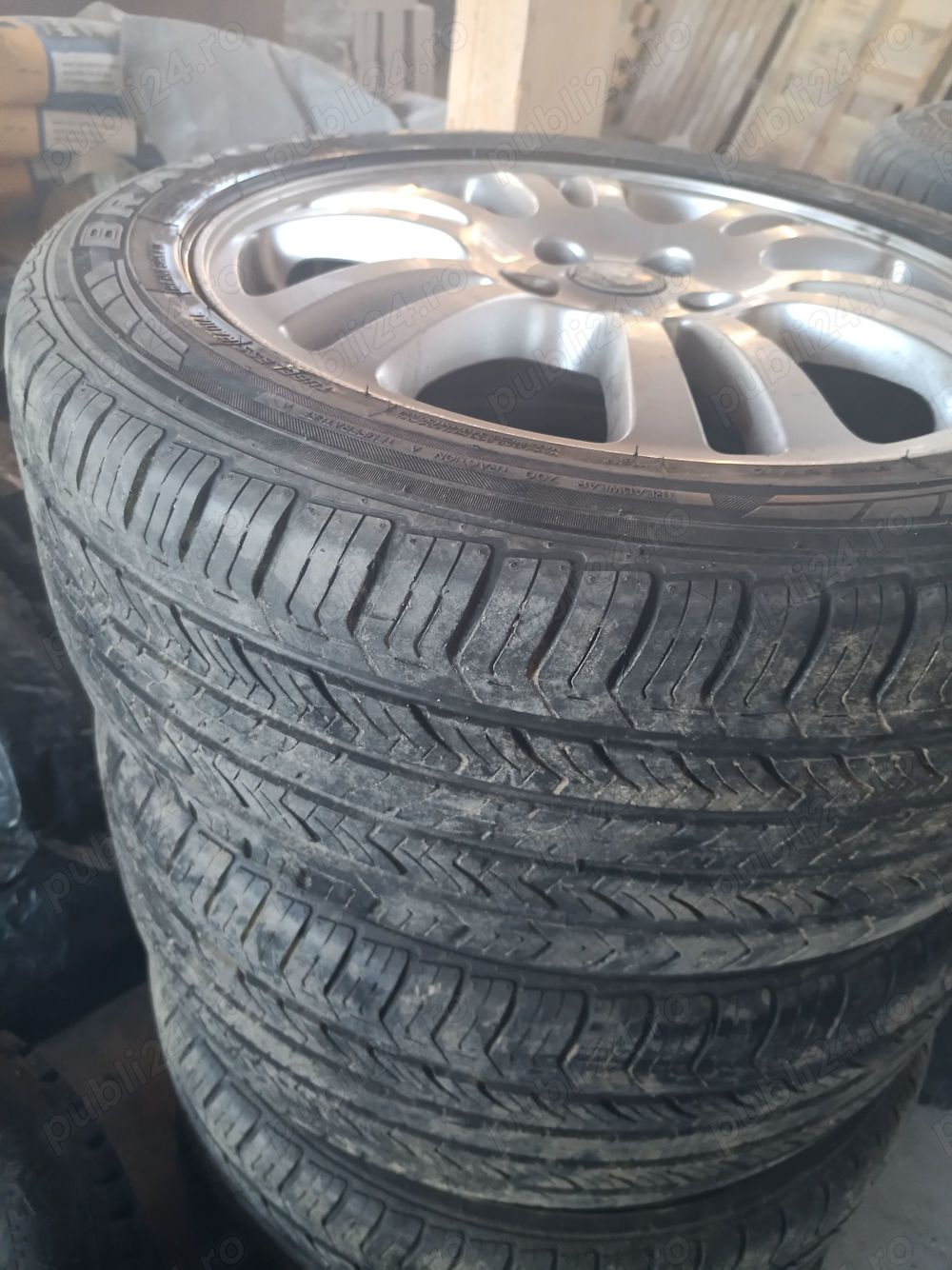 Roti complete 235 50 R17