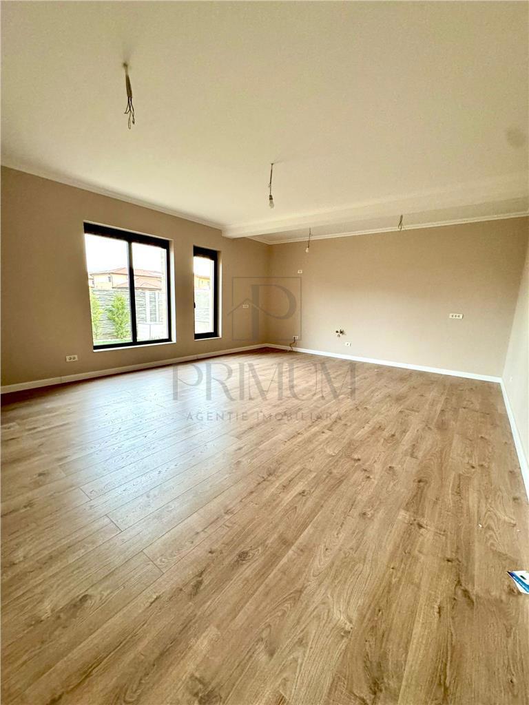 Duplex elegant, 5 camere, despartit prin camera tehnica, Dumbravita