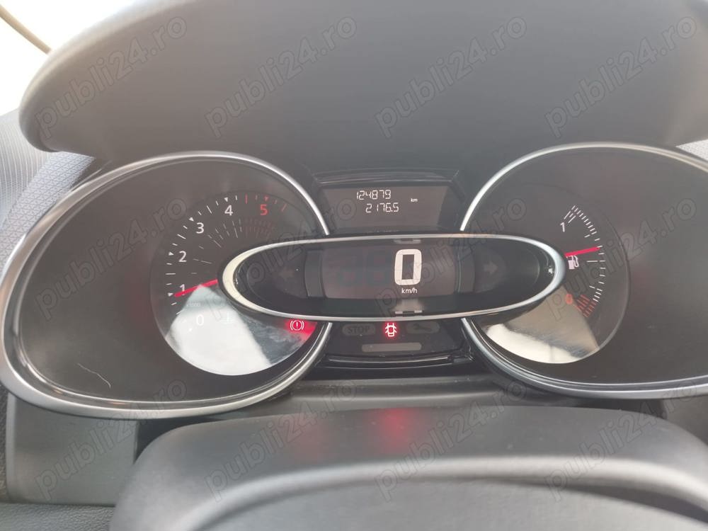 Vand Renault Clio primul proprietar