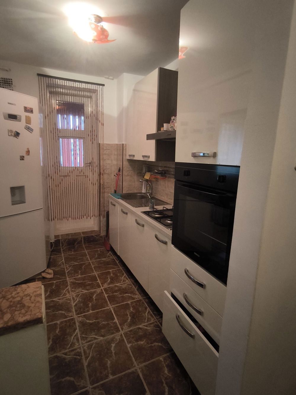 Apartament 3 camere, etaj 1, Zona Supeco