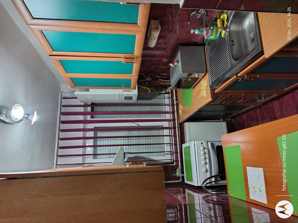 Vănd apartament in Aleea Bujorului