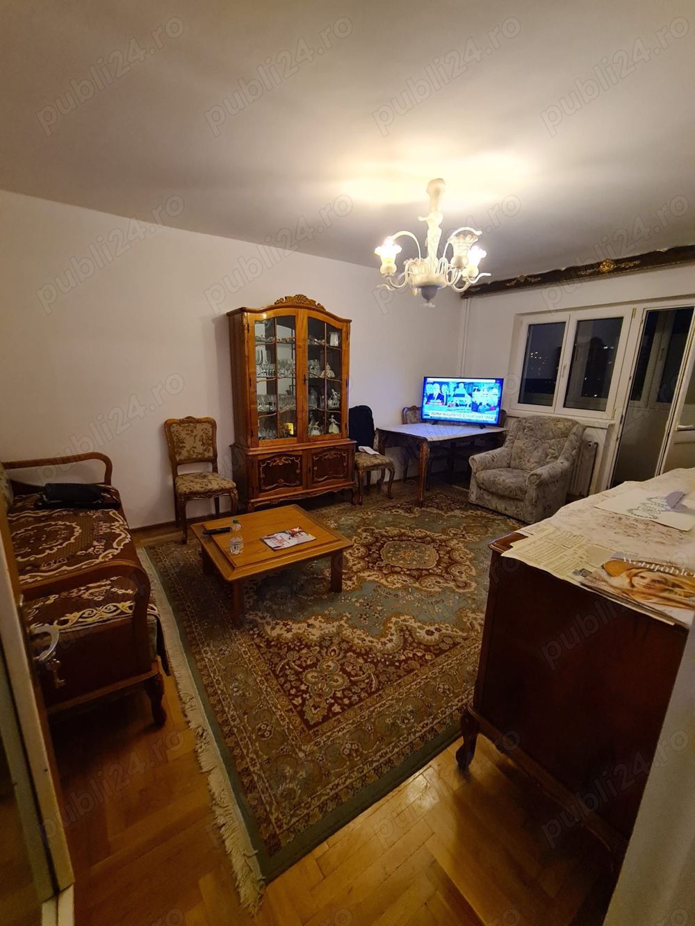 Apartament 3 camere decomandat etaj intermediar Astra Carpatilor