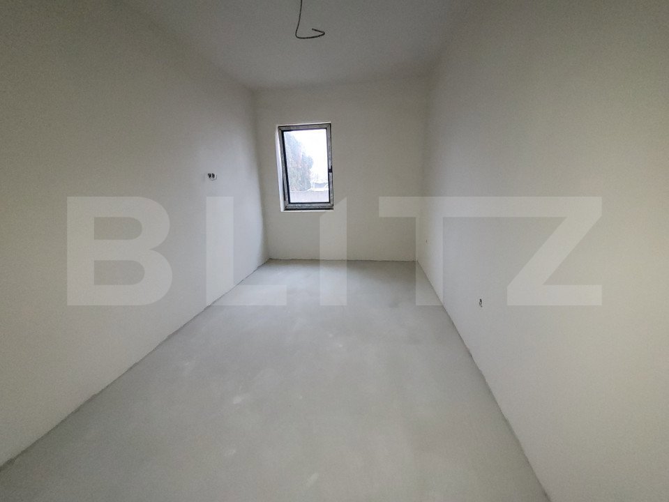 Apartament de 3 camere, semidecomandat, bloc nou, zona Pod IRA