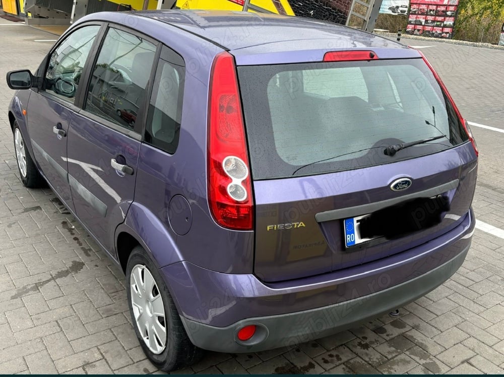 Vând Ford Fiesta 1299 benzină din 2006