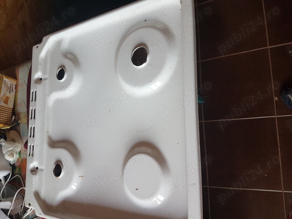 Vand tava pentru aragaz cu trei ochiuri