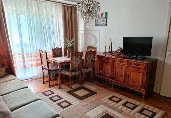 Apartament 3 camere - Zona Girocului - Decomandat