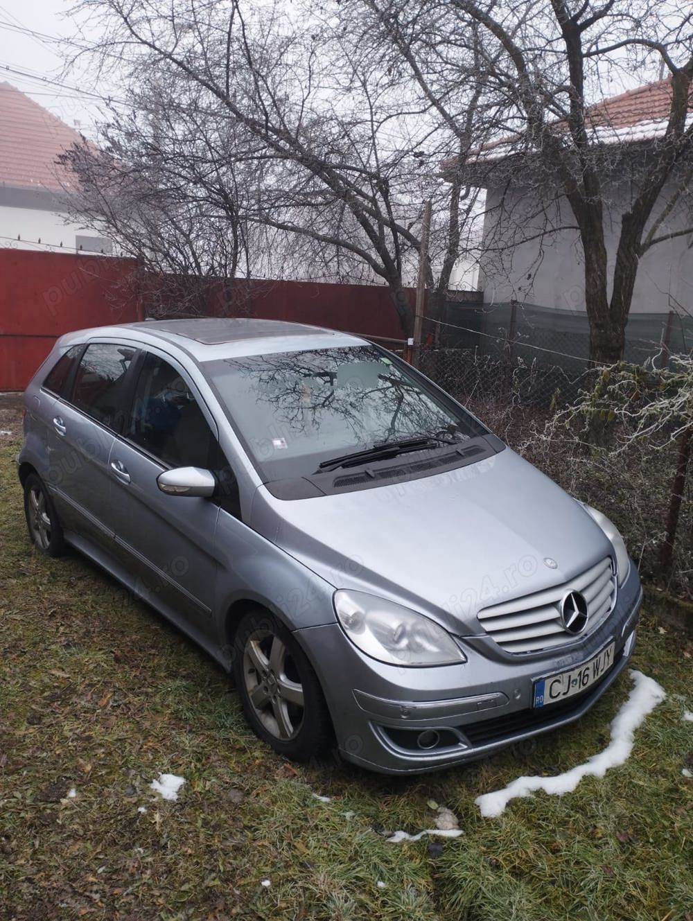 Vând Mercedes clasa B 180