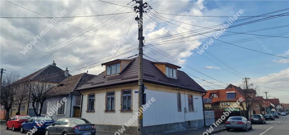 Casa singur in curte de vanzare in zona Piata Cluj