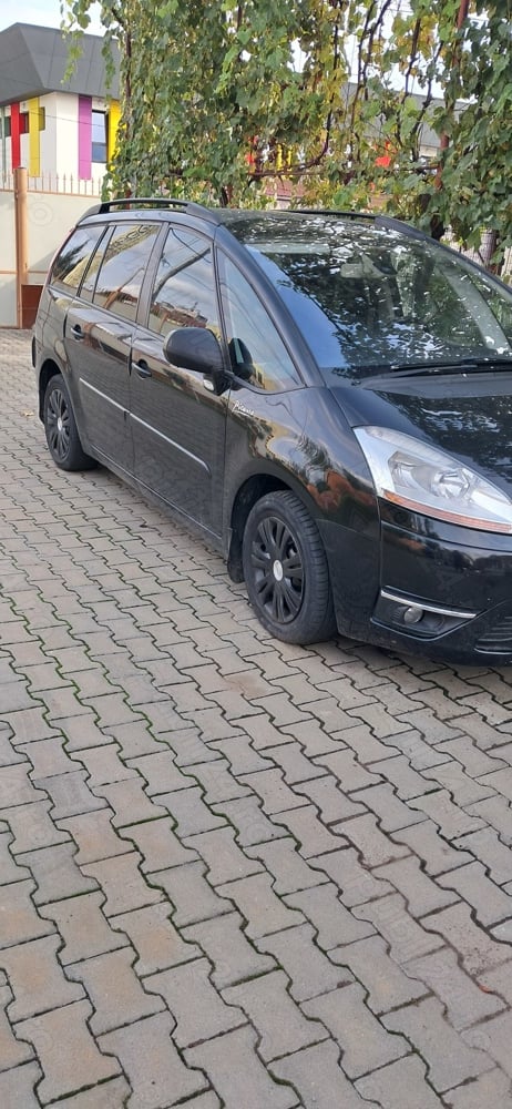 Vând Citroen C4 Grand Picasso