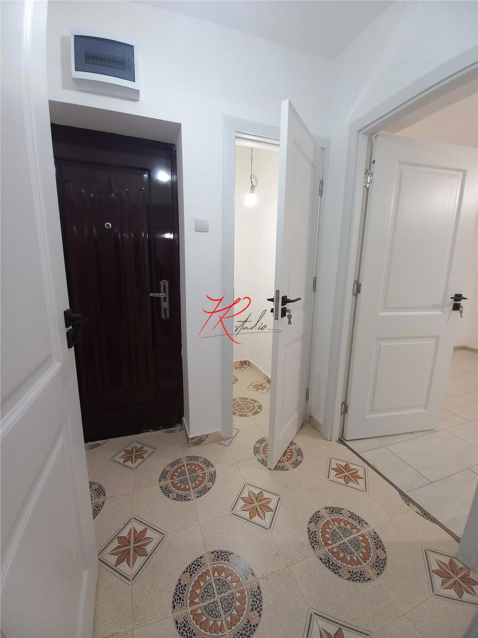 Vanzare apartament 3 camere Obor - renovat