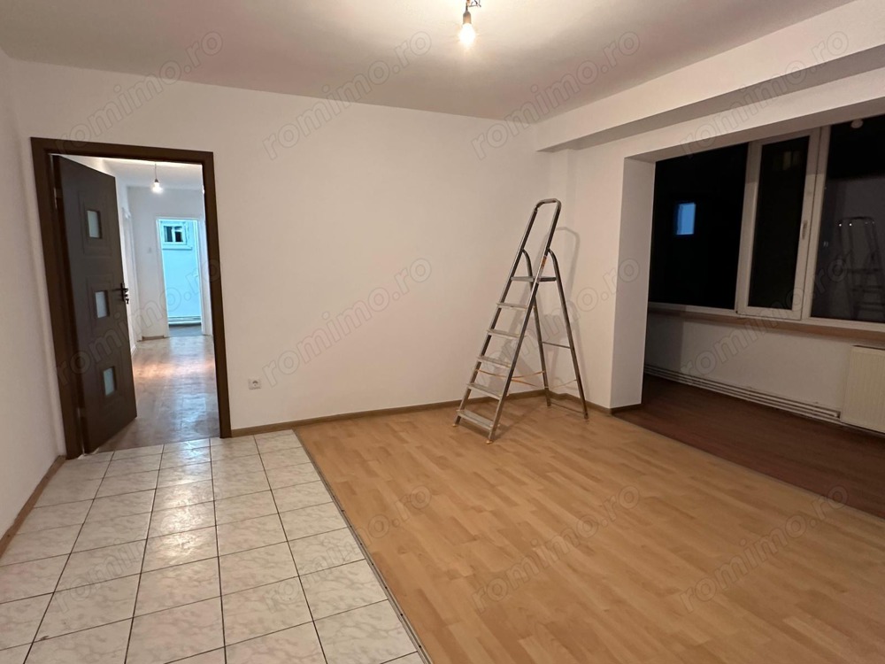 Apartament de vanzare 4 camere, Deva