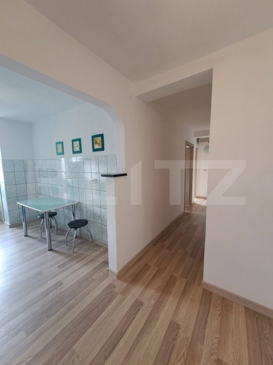 Apartament de vanzare, decomandat, 3 camere, 70 mp, Brasov - INVESTITIE!