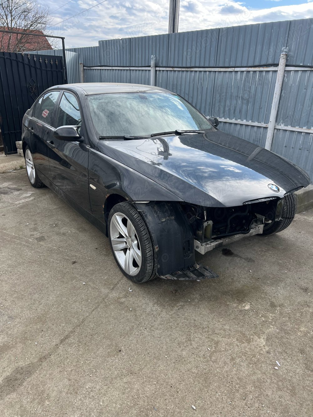 Dezmembrez BMW E90 318i