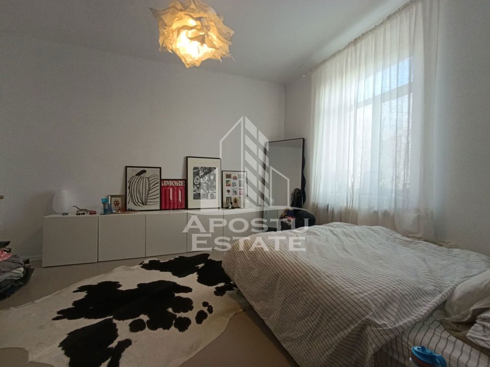 Apartament 2 camere, centrala proprie, etaj 1, situat in zona Ronat.