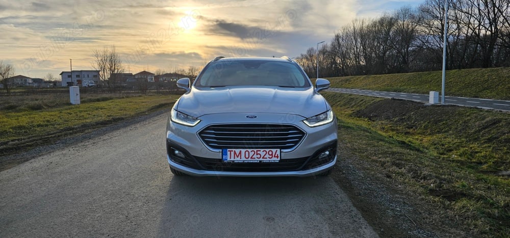 Vând Ford Mondeo Busines Edition