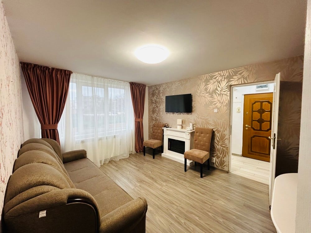 De inchiriat apartament 2 camere, zona Pietonalul Unirii. Pret 400€