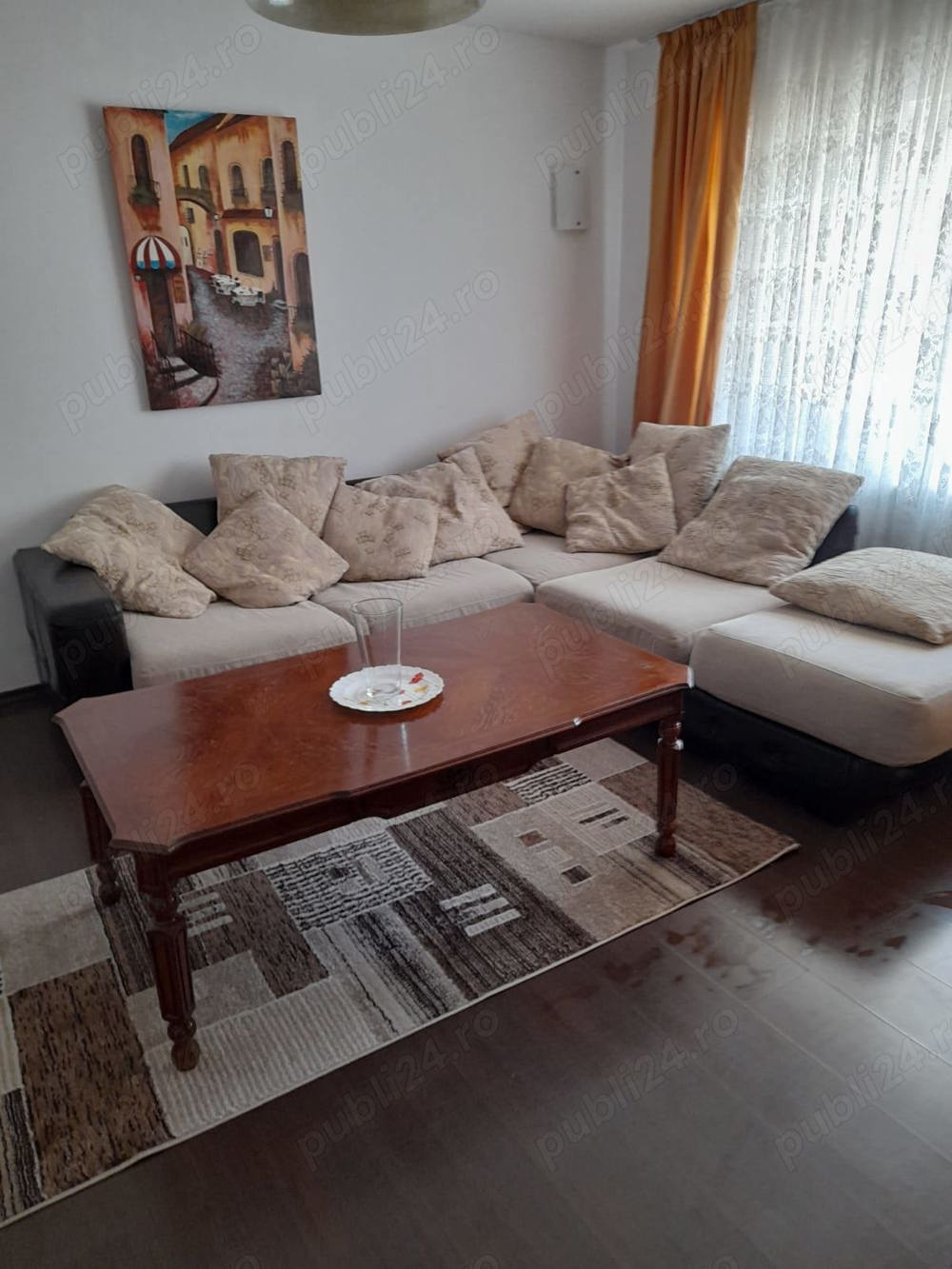 Apartament 3 camere .