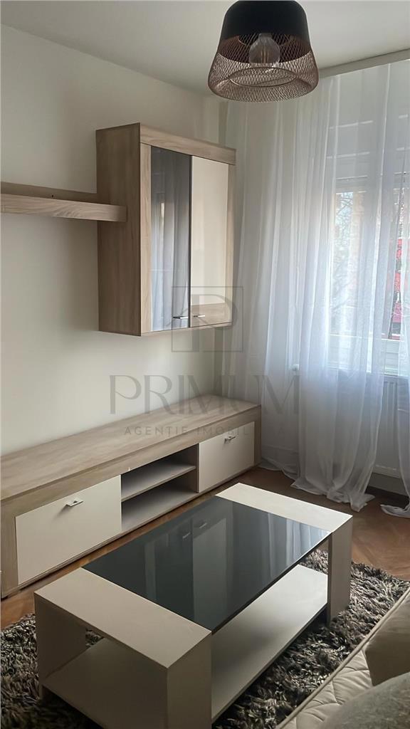 Apartament 3 camere - Zona Complex Studentesc - Toate utilitatiile